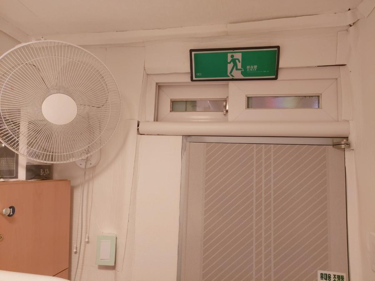 Seoul Guesthouse Foreigners Only Eksteriør billede
